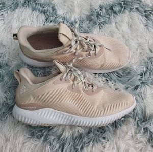Adidas Alpha Bounce in beige